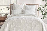 cream-velvet-full-queen-quilt-set-levtex-home-1