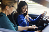 How to Choose the Right Driving School and the Best Driving Instructor for You