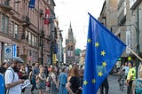 Evropská demokracie ve srovnání — jak si vedla?