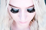Hey Young Women: What’s the Deal With The False Eyelashes?
