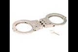 cuff-standard-hinge-handcuffs-nickel-1