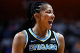 Chicago Sky vence jogo 3, assume liderança na série e está a um passo das finais