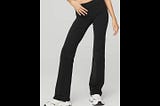 alo-yoga-airbrush-low-rise-bootcut-leggings-black-xs-1