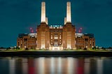 Concrete Echoes: Pink Floyd’s “The Wall”, Battersea Power Station, and a Journey Through Sound and…