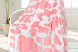 hseec-cute-strawberry-cow-print-blanket-soft-fleece-flannel-lightweight-pink-cow-blankets-cozy-warm--1