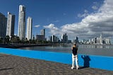 Panamá City: Between Skyscrapers and Sargassum