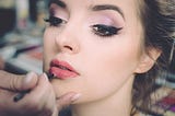 How You Can Use Reddit to Drive Traffic to Your Instagram as a Makeup Artist