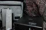 [心得] EPSON EF11 輕巧易攜 3LCD投影機 一周間試用體驗