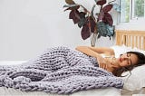 ZUIBESCHOS Luxurious Chunky Knit Blanket for Home | Image
