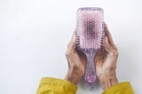 4 REMEDIES TO STOP HAIR SHEDDING