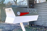 modbox-usa-modern-2-tone-post-mounted-mailbox-white-1