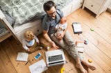 ¿Cómo hacer home office mientras cuidas a tus hijos?