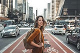 Joyce (my friend) and me had a window between 6AM and 3PM to shot some pics in Paulista Avenue. She was really happy because it was our first time taking pics in São Paulo.