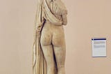 A Reversed Perspective: Looking at Greek and Roman Art from Behind(s)