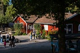 The Advantages of Living in a Cohousing Community & Why You Should Consider This Option, Too