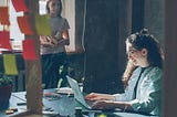 10 Professional Etiquette Habits That Still Matter in a Digital World