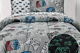kids-rule-7-piece-gamer-glow-in-the-dark-comforter-set-withn1-full-bed-size-comforter-a-fitted-and-f-1