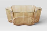 shaped-glass-bowl-yellow-threshold-1