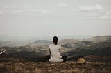 4 Steps To Meditate For The First Time (Without Overcomplicating It)