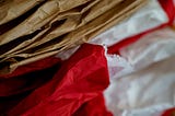 What are the Pros and Cons of Paper Bags, Plastic Bags, and Reusable Bags?