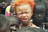 @: -Se Kilombo é albino em Kimbundu e albino é branco, porque as pessoas pretas no Brasil usam o…