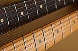 Fender Stratocaster vs Gibson Les Paul: An in-depth comparison