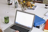 La postazione di lavoro da remoto di una assistente virtuale