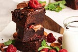 5 DELICIOUS WAYS TO JAZZ UP YOUR BROWNIES