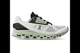on-cloudstratus-9-5-white-black-mens-1