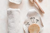 How Dry Brushing Detoxes the Body and Decreases Cellulite