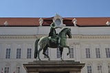 Around the Imperial Palace, Josephsplatz | www.postolovski.at