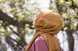 Can I still pray in Islam if I’m experiencing unusual red or brown discharge two weeks after my period? Let’s find out!