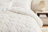 daisy-clipped-jacquard-duvet-standard-sham-white-1