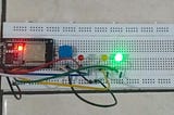 Model traffic light using LEDs and digital I/O with GPIO ESP32