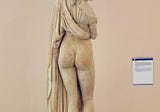 A Reversed Perspective: Looking at Greek and Roman Art from Behind(s)