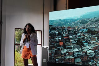 Bastidores de uma jovem empreendedora social