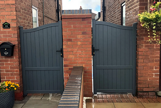 The Abbey — Aluminium Pedestrian Gate