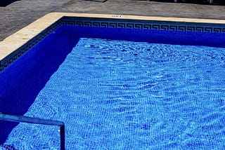 A Comprehensive Guide to Pool System Repairs: Salt Water Pools vs. Chlorine Pools