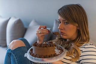 Emotional Eating and Weight Loss: Addressing the Connection Between Mood and Food