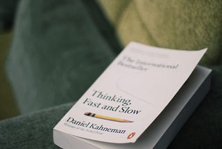 UX Writing Lessons From ‘Thinking, Fast and Slow’ by Daniel Kahneman
