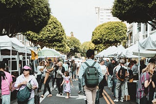 Demographic Analysis of the Des Moines Farmers Market with Foot Traffic Data