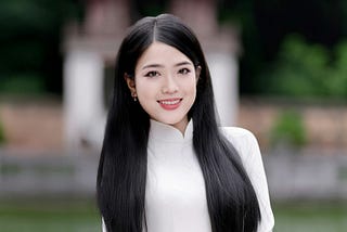 🌅🌅 Matriarchal Poem: Ruan Ling Yu 阮玲玉 (1910-35) on the Sweet and Sour “Center Stage” 🌅🌅