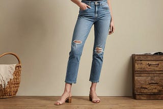 Levis-Ribcage-Straight-Ankle-1