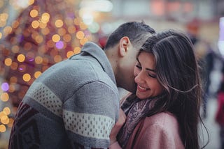 TWO ENTOMOLOGISTS FALL IN LOVE. THAT’S HOW WE KNOW WHAT LOVE BITES MEAN.