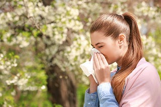 How to manage seasonal allergies?
