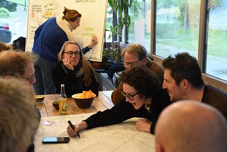 Cooperating for sustainable neighbourhood heat management