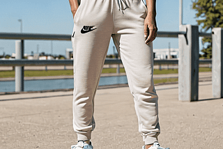 Nike-Joggers-Women-1