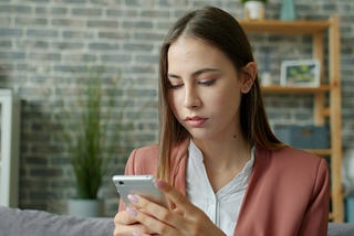 How to Rebuild Your Attention Span (Without Quitting the Internet)