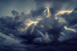 5 TIPS TO SURVIVE THE RAINY SEASON AS A SINGLE PERSON.