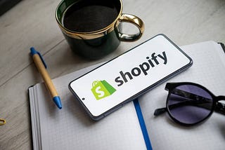 The Top Benefits of Using a Shopify Site for Your Ecommerce Business